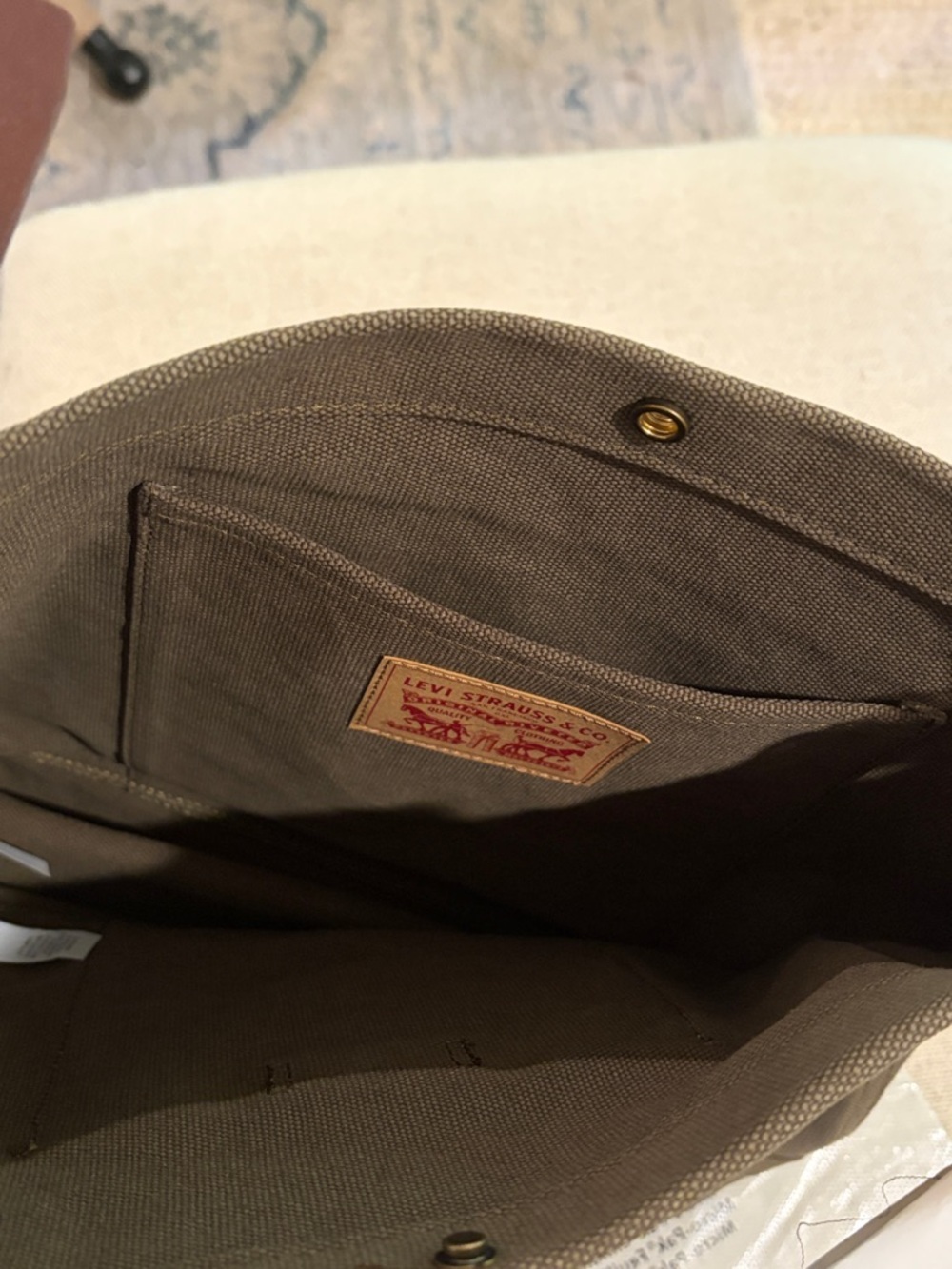 Levi's Green Heritage Bucket Bag/NWT - Picture 11 of 11